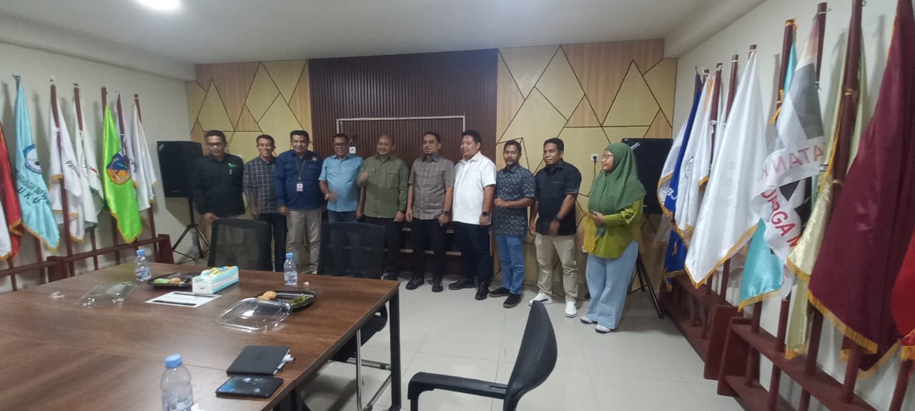 Kunjungan Kerja Komisi I Anggota DPRD Kab. Halmahera Tengah ke Badan Kesbangpol Kota Ternate.